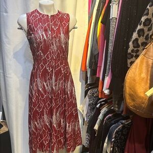 Chic Red and White Patterned Midi Dress